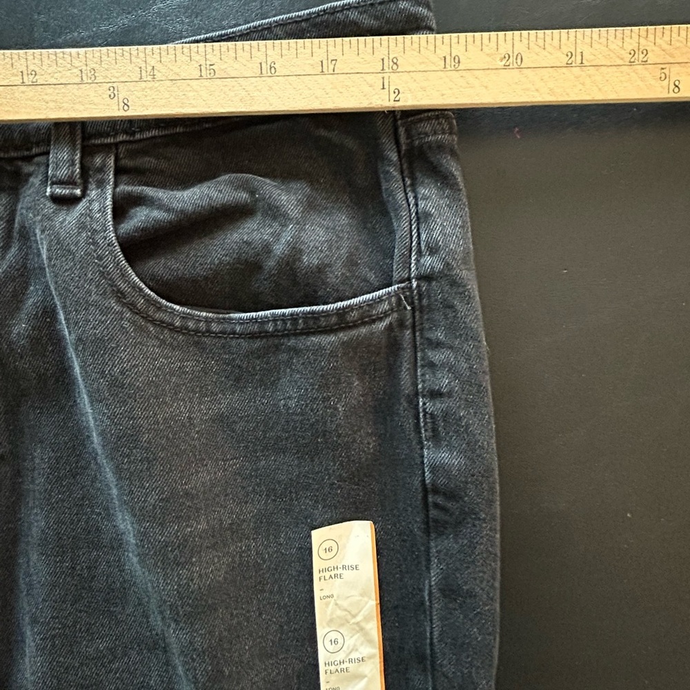 Universal Thread Womens HighRise Flared Leg Black Wash Comfort waist size 16Long - Picture 8 of 11